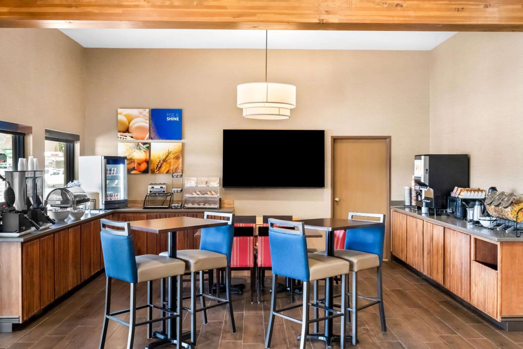 Comfort Inn At Buffalo Bill Village Resort Cody Exterior foto